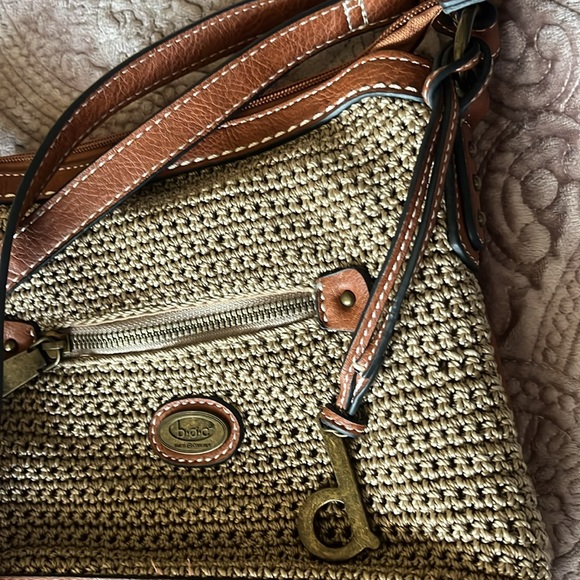 B.O.C born Concepts Crossbody Shoulder bag/ travel leather / crochet bag EUC - Picture 9 of 11